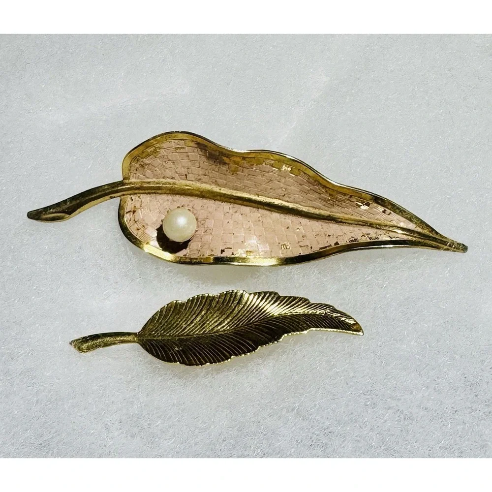 2 Piece Lot Of Vintage Gold Tone Leaf With Faux‎ Pearls Lapel Hat Pin Brooch